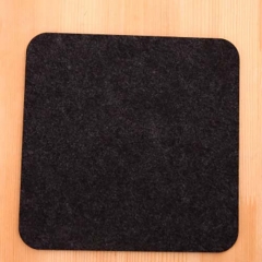 Felt mouse mat