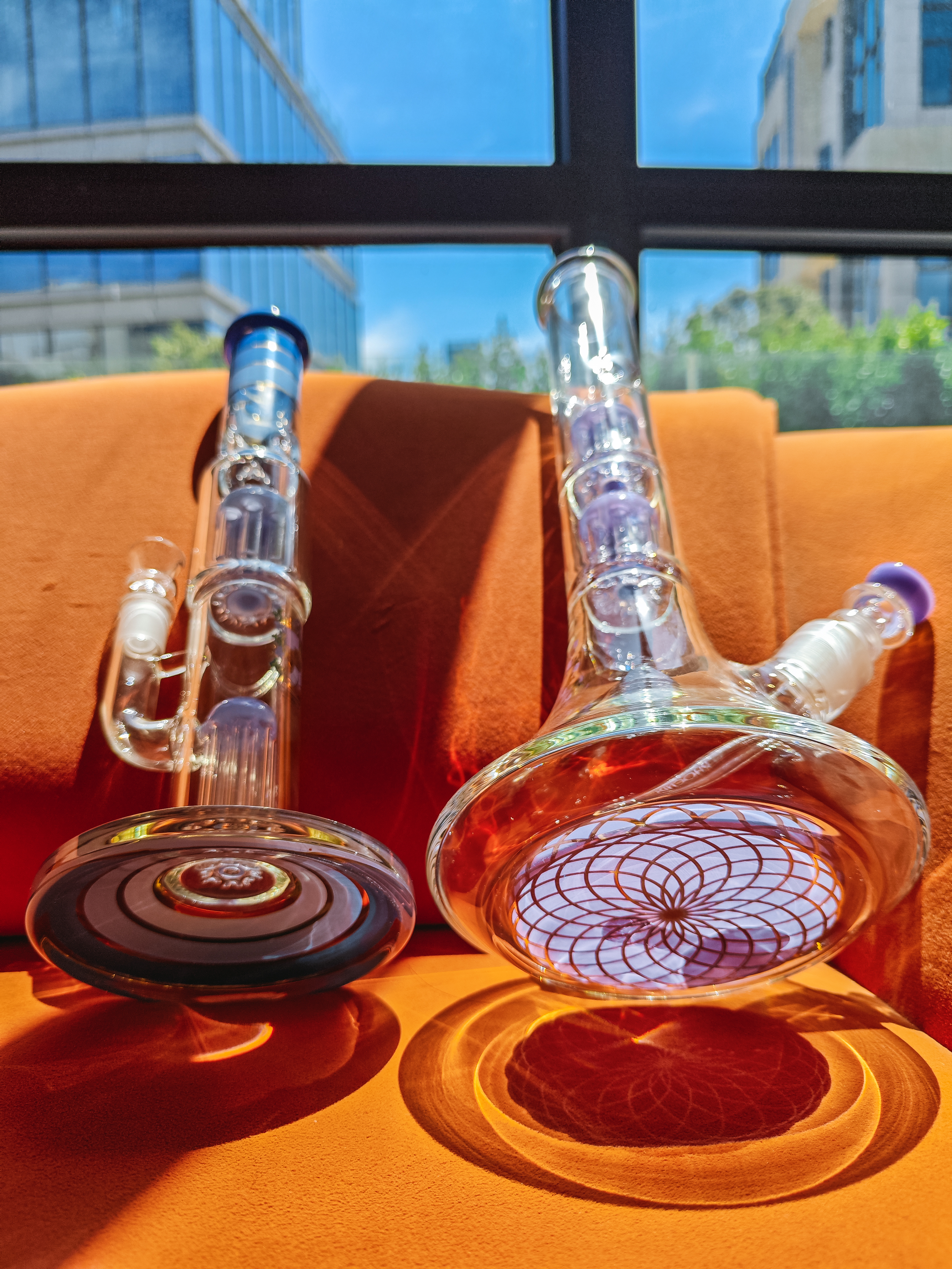 beaker base vs straight tube