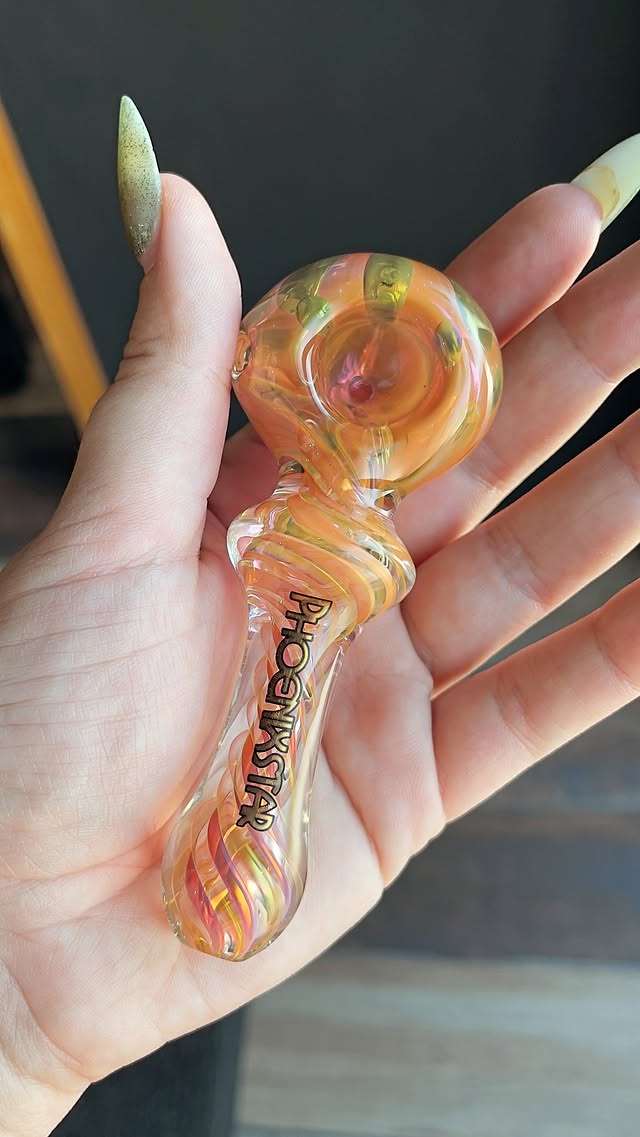 colorful glass hand pipes