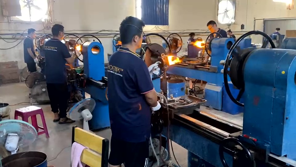phoenix star bong factory glass anneling process