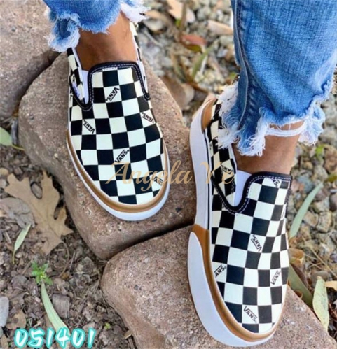 Wholesale fashion casual canvas shoes for women size: 5-10.5 #17754