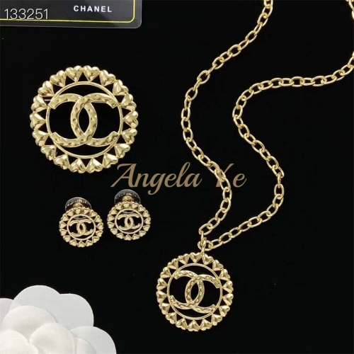 Wholesale Fashion Necklace & Brooch & Earrings set CHL #15798