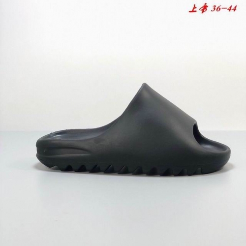 Adidas Yeezy Slide 004