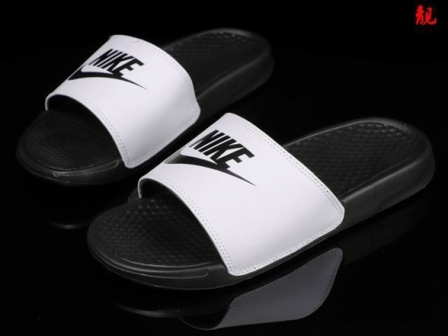 NIKE BENASSI JDI 041