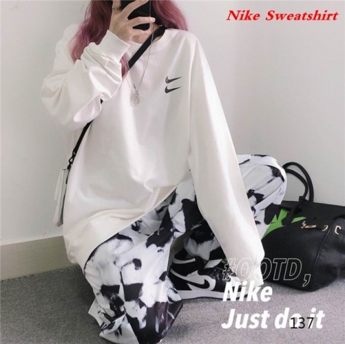 NIKE Sweatshirt 457