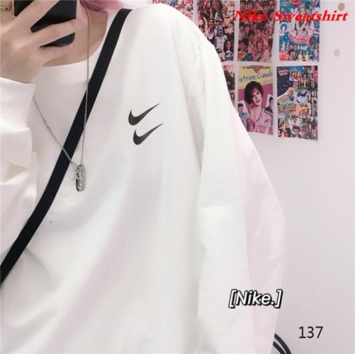 NIKE Sweatshirt 412