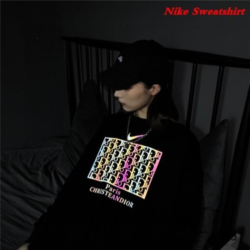 NIKE Sweatshirt 320