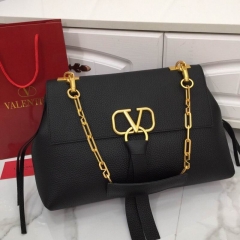 V.A.L.E.N.T.I.N.O. Bags AAA 054