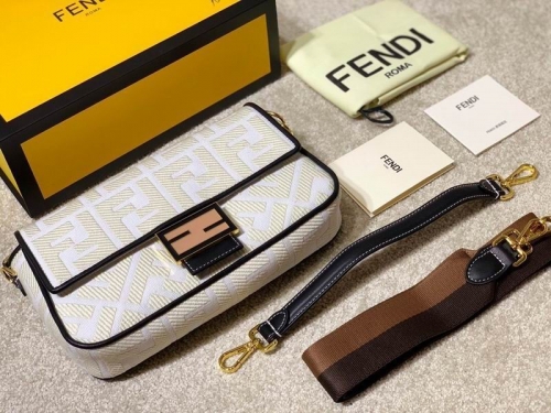 F.E.N.D.I. Bags AAA 050