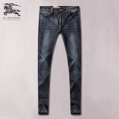 B.u.r.b.e.r.r.y. Jeans 009