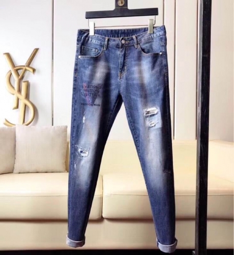 L.V. Jeans 004