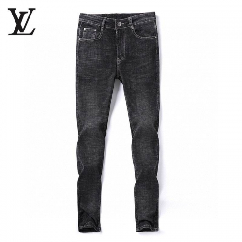 L.V. Jeans 018
