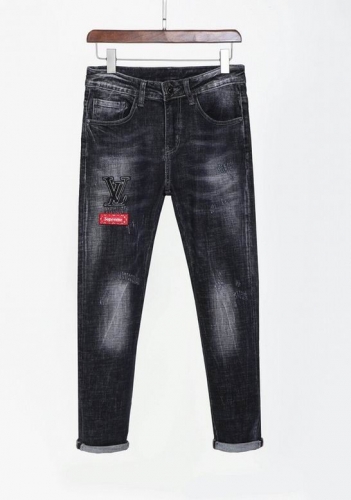 L.V. Jeans 016