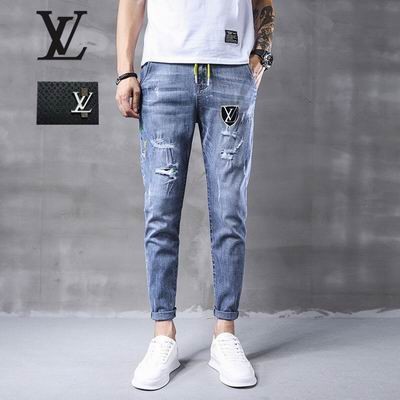 L.V. Jeans 028