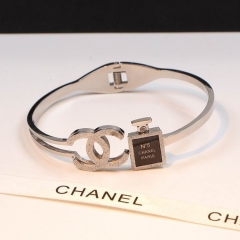 C.h.a.n.e.l. Bangle 050