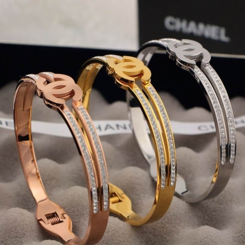 C.h.a.n.e.l. Bangle 155