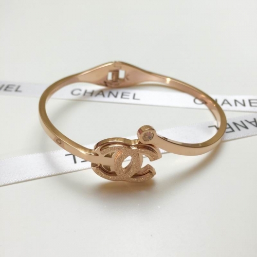 C.h.a.n.e.l. Bangle 084