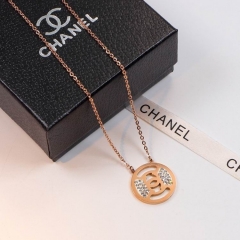 C.h.a.n.e.l. Necklace 040