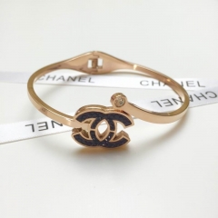 C.h.a.n.e.l. Bangle 083