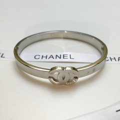 C.h.a.n.e.l. Bangle 039