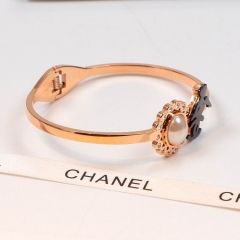 C.h.a.n.e.l. Bangle 043