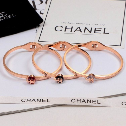 C.h.a.n.e.l. Bangle 104