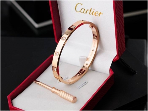 C.a.r.t.i.e.r. Bangle 252