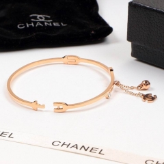 C.h.a.n.e.l. Bangle 063