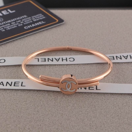 C.h.a.n.e.l. Bangle 090