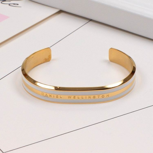 D.W. Bangle 012