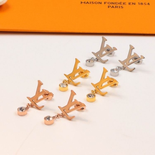 L.V. Earring 067