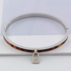 M.i.c.h.a.e.l. K.o.r.s. Bangle 036