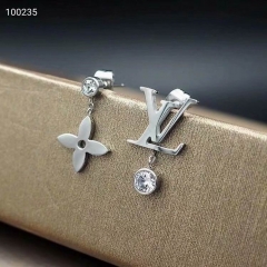 L.V. Earring 020