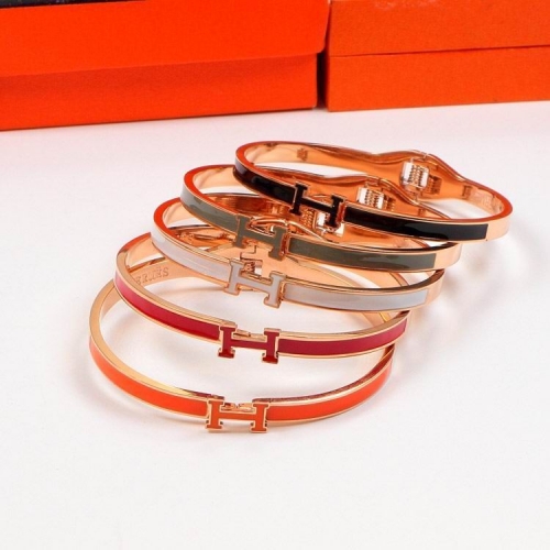 H.e.r.m.e.s. Bangle 399