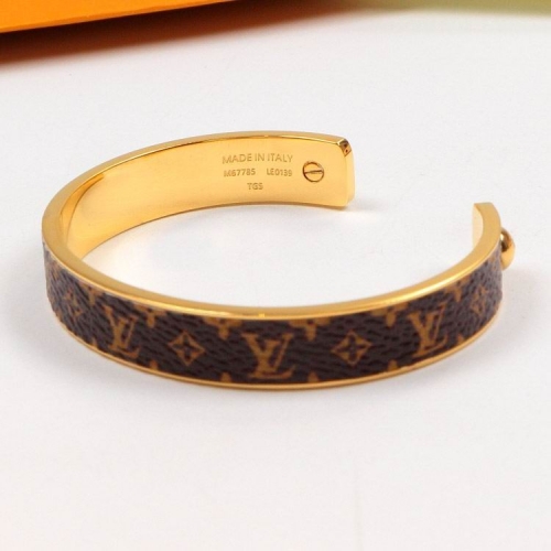 L.V. Bangle 120