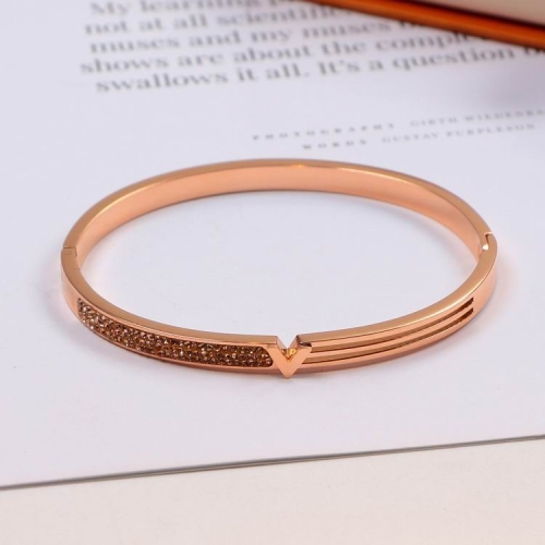 L.V. Bangle 062