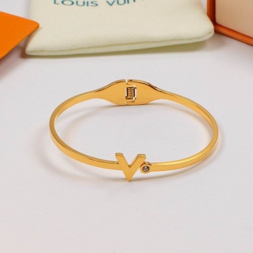 L.V. Bangle 054