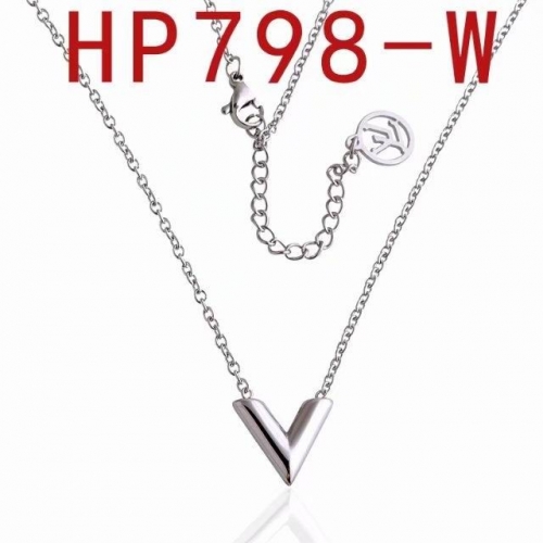 L.V. Necklace 053