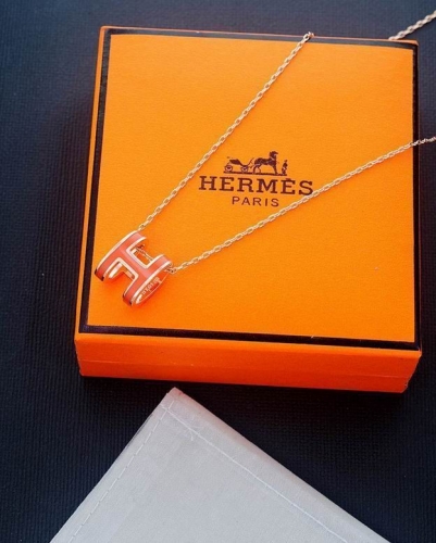 H.e.r.m.e.s. Necklace 020