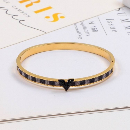 L.V. Bangle 098