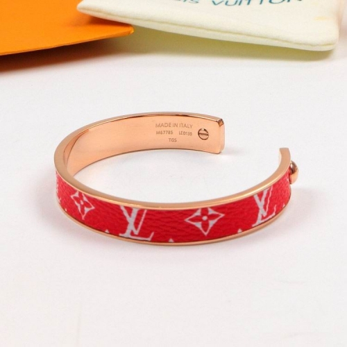 L.V. Bangle 112