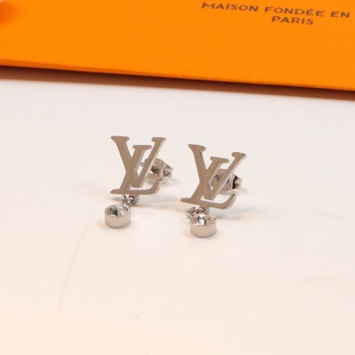 L.V. Earring 064