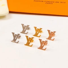 L.V. Earring 059