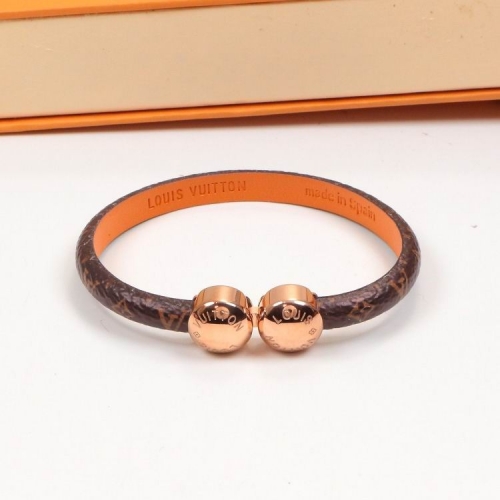 L.V. Bangle 200