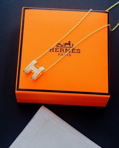 H.e.r.m.e.s. Necklace 021