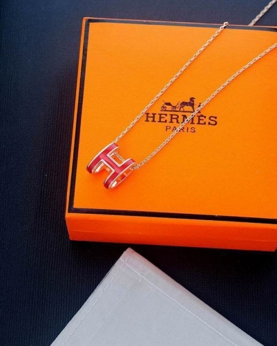 H.e.r.m.e.s. Necklace 027