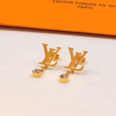 L.V. Earring 065