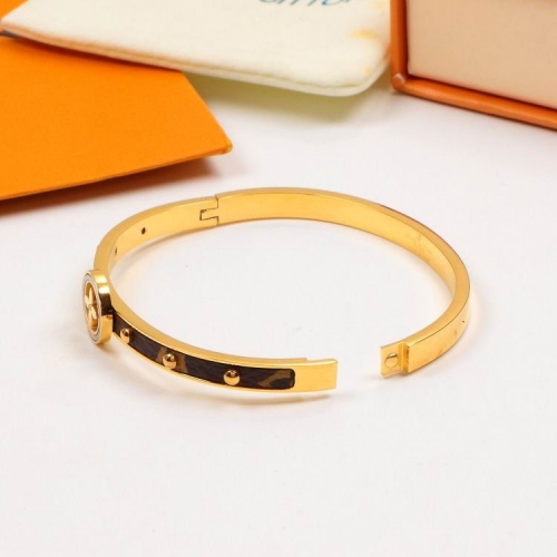 L.V. Bangle 128