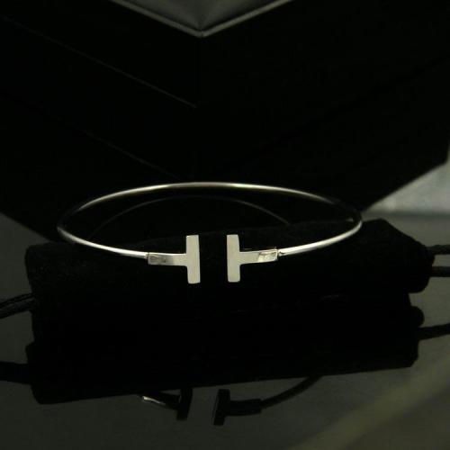 T.i.f.f.a.n.y. Bangle 112