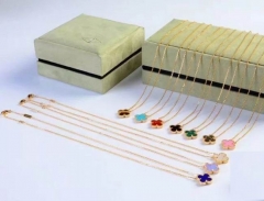 V.a.n. C.l.e.e.f. Necklace 009
